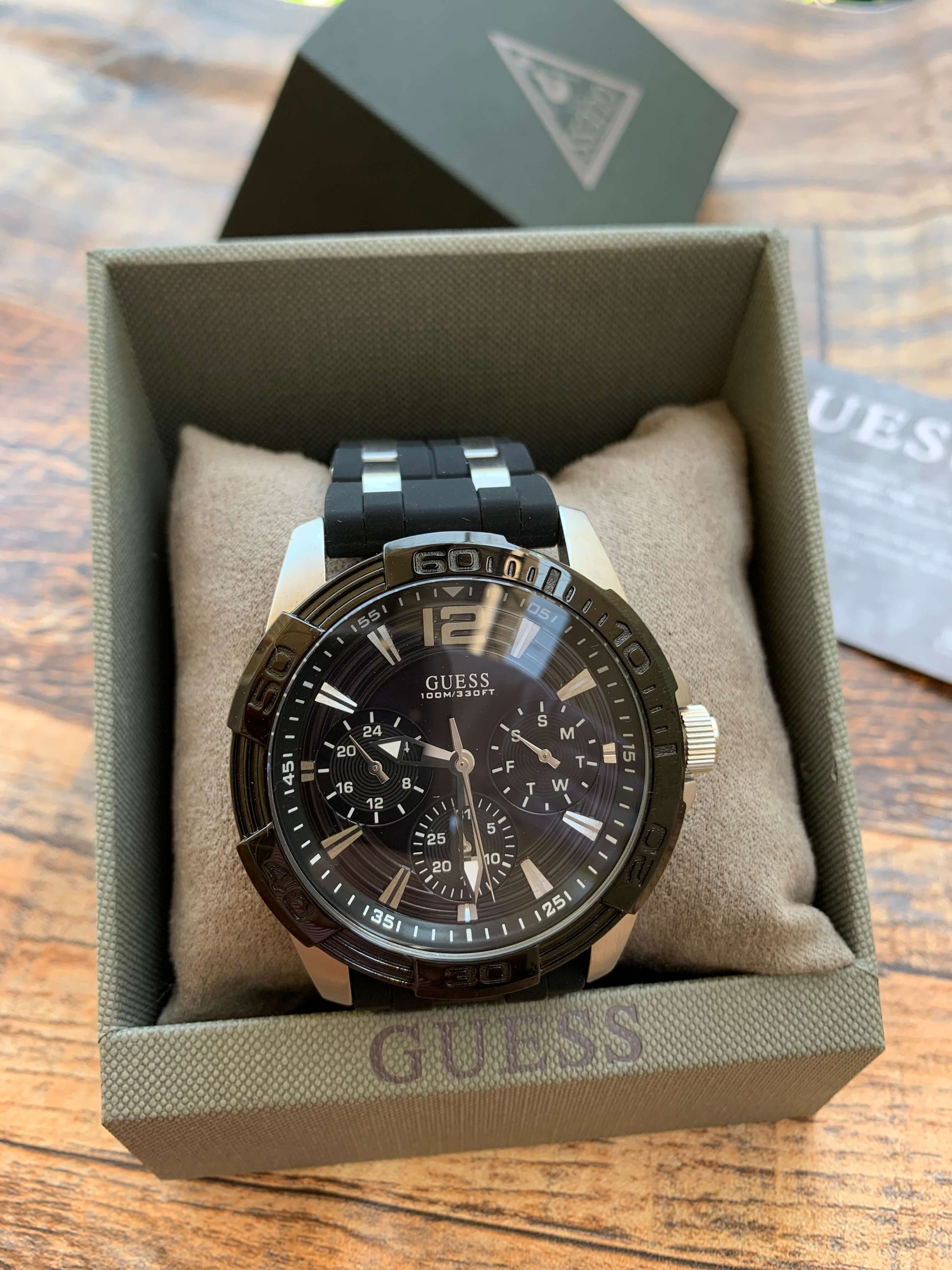 RELOJ GUESS HOMBRE W0366G1